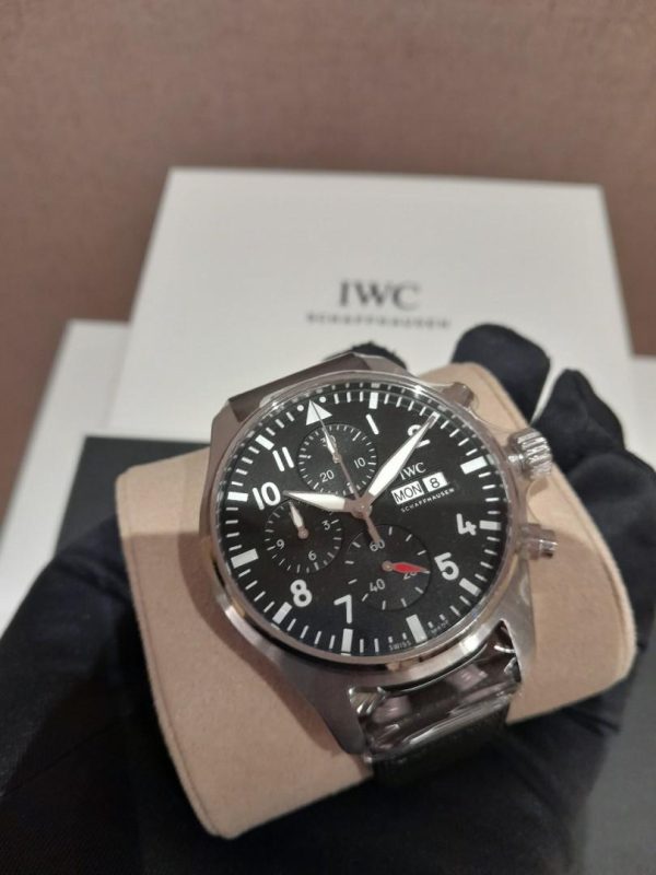IWC pilot series IW378001 watch - Image 8