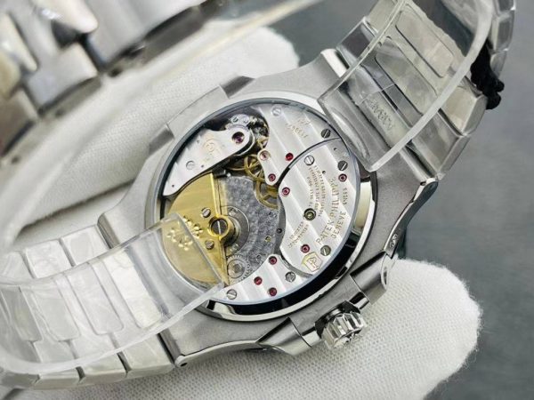 Patek Philippe 5712/1A - NAUTILUS - Image 3