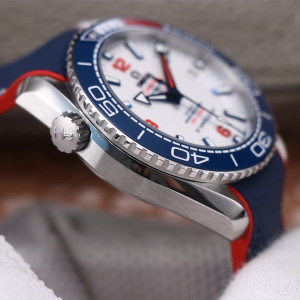 OMEGA PLANET OCEAN 600M America's Cup 43.5mm - Image 9