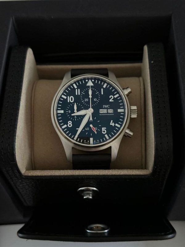 IWC pilot series IW378001 watch - Image 7