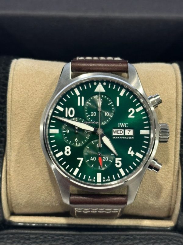 IWC pilot series IW378005 watch - Image 7