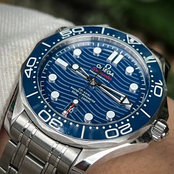 OMEGA DIVER 300M CO‑AXIAL MASTER CHRONOMETER 42 MM-210.30.42.20.03.001 - Image 2